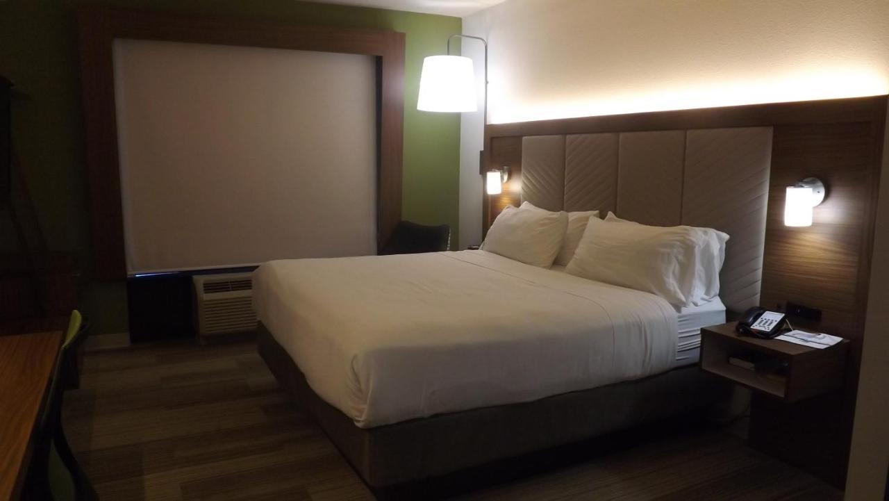 Holiday Inn Express & Suites Dyersburg By Ihg Eksteriør billede