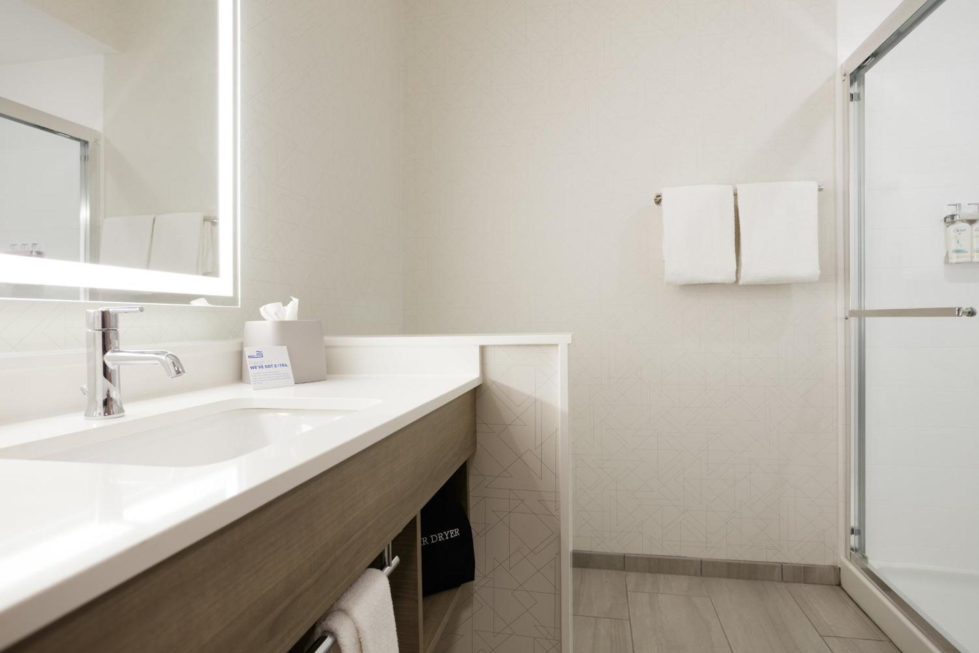Holiday Inn Express & Suites Dyersburg By Ihg Eksteriør billede