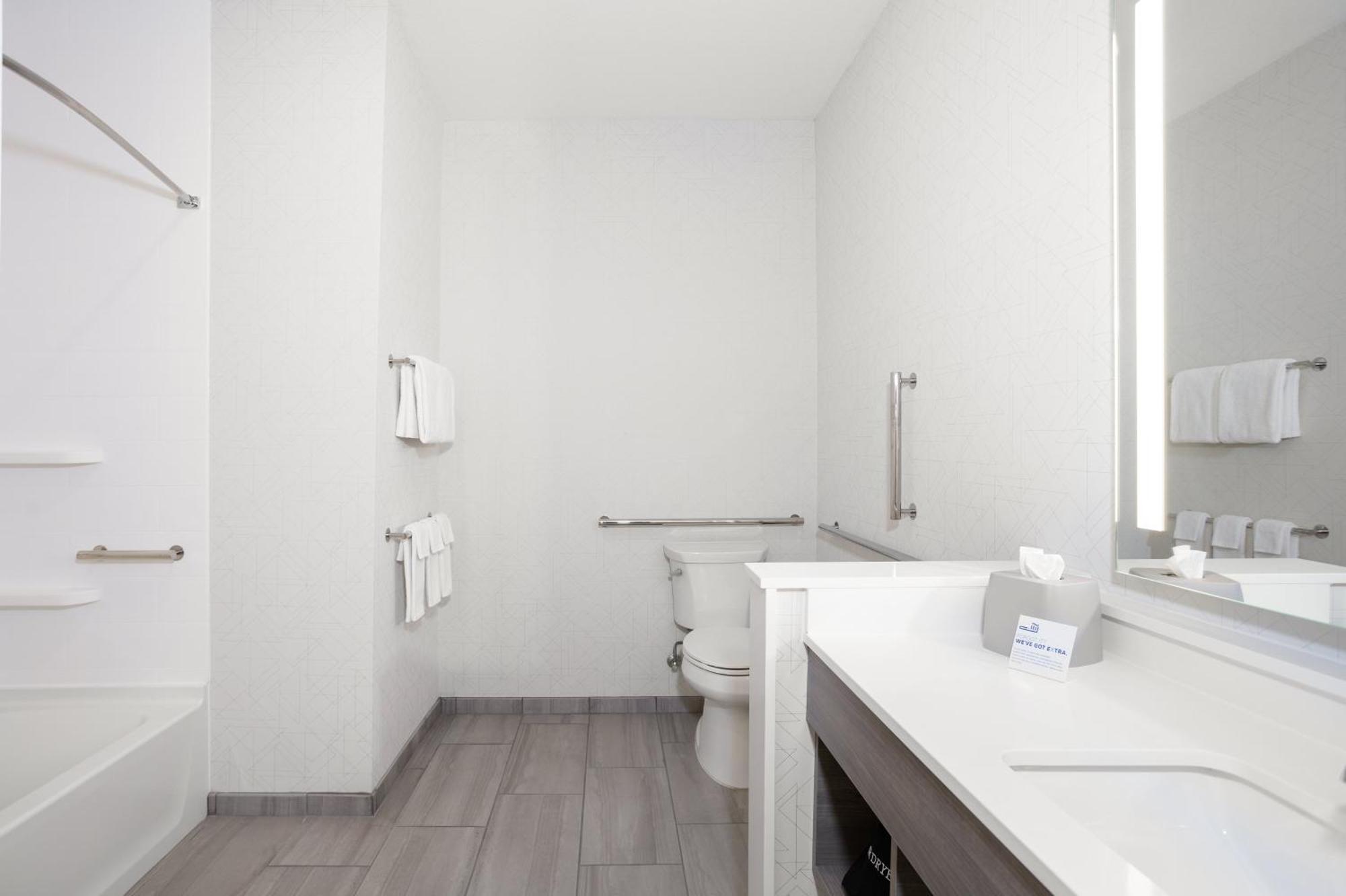 Holiday Inn Express & Suites Dyersburg By Ihg Eksteriør billede