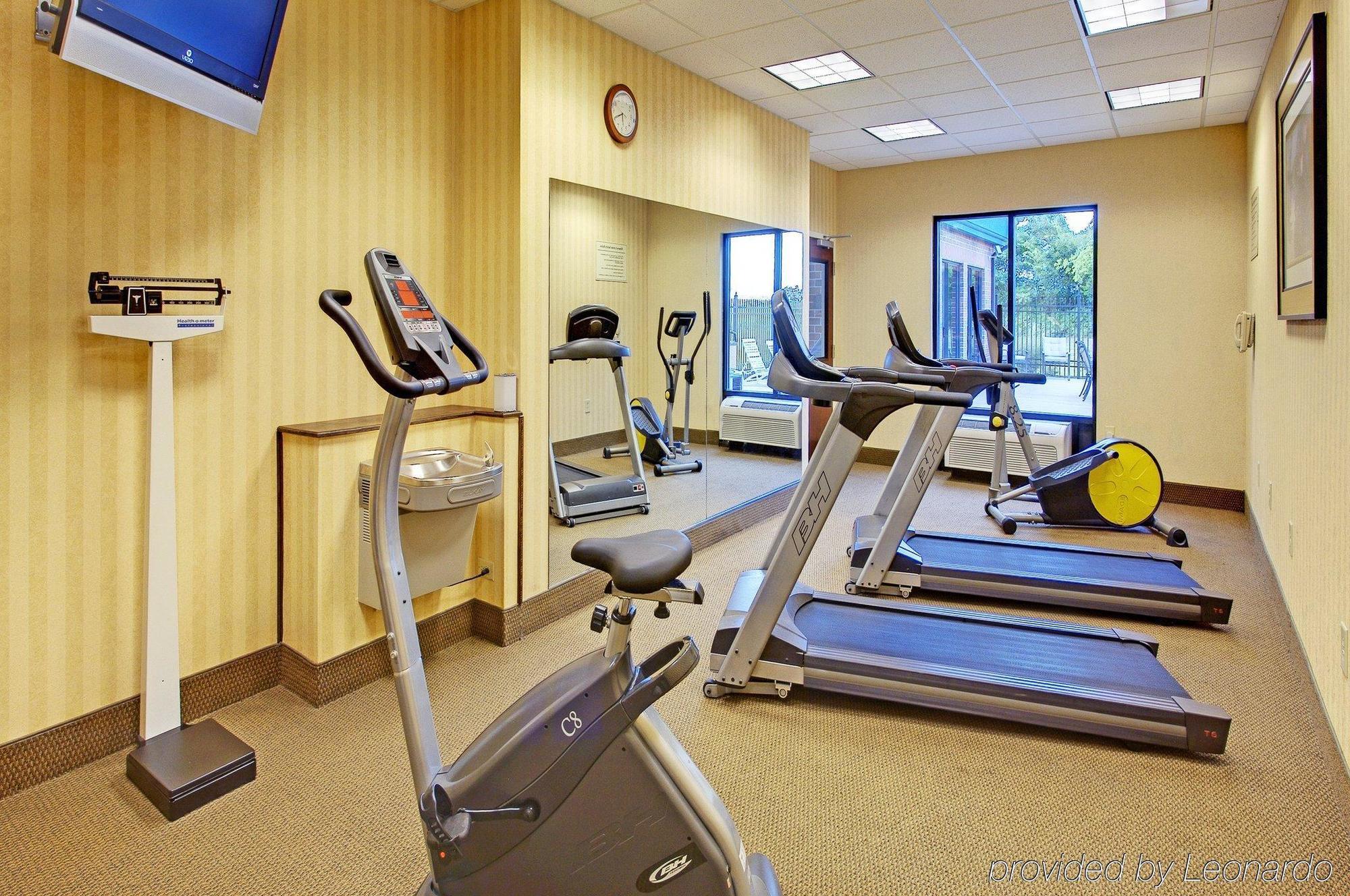 Holiday Inn Express & Suites Dyersburg By Ihg Eksteriør billede