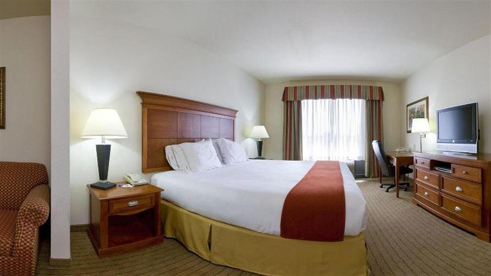 Holiday Inn Express & Suites Dyersburg By Ihg Eksteriør billede