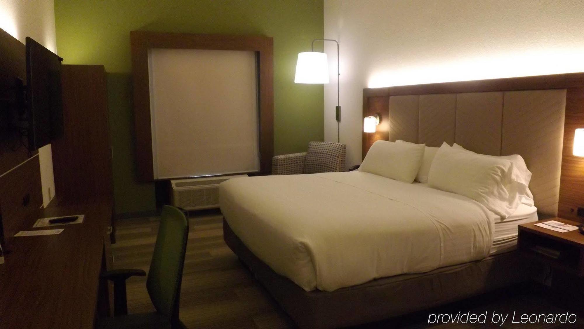 Holiday Inn Express & Suites Dyersburg By Ihg Eksteriør billede