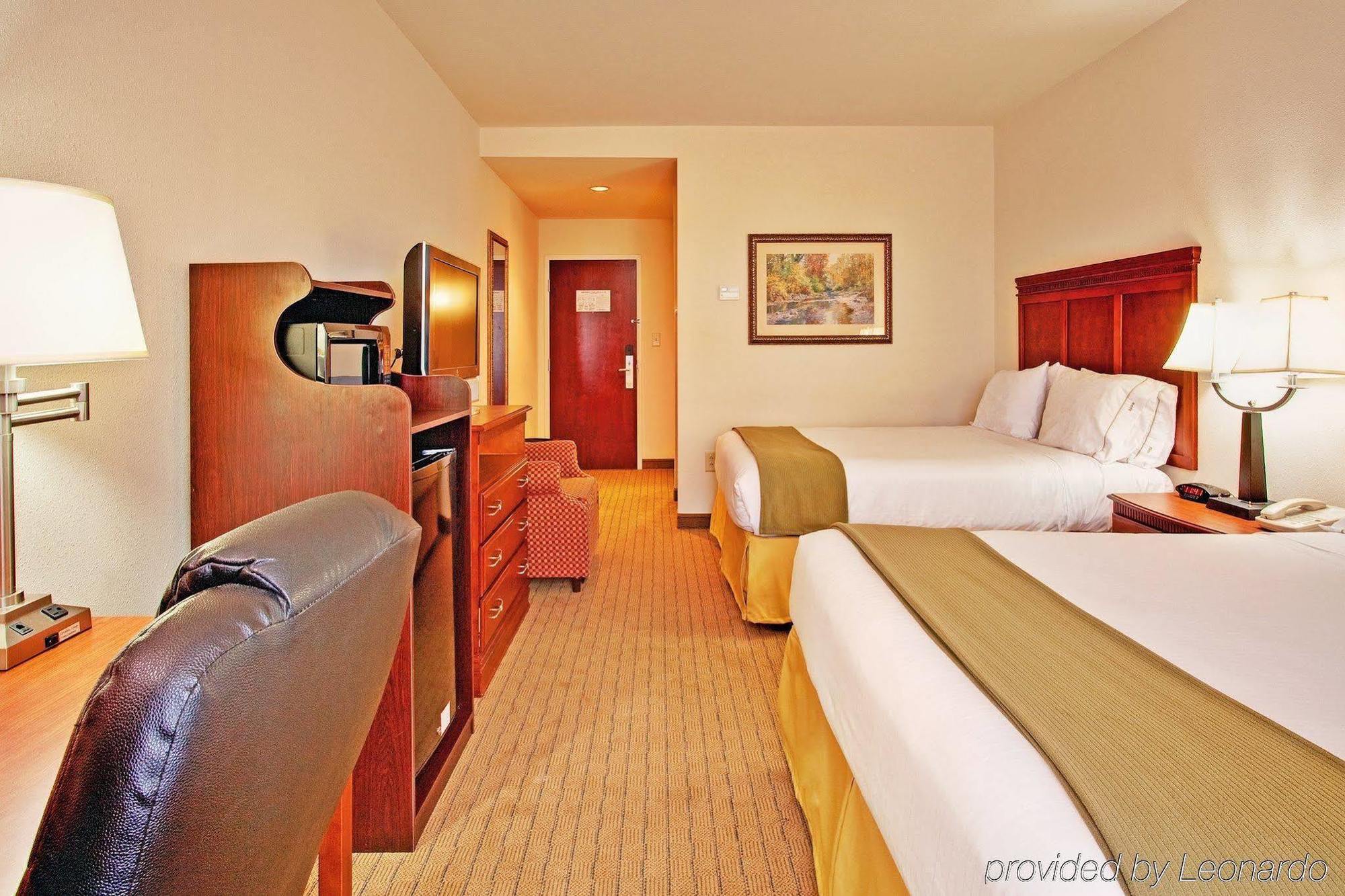 Holiday Inn Express & Suites Dyersburg By Ihg Eksteriør billede