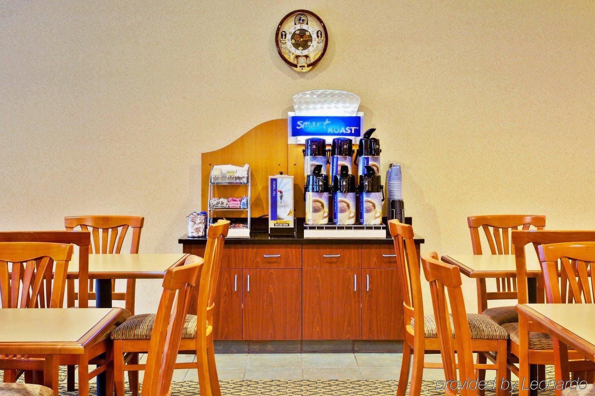 Holiday Inn Express & Suites Dyersburg By Ihg Eksteriør billede